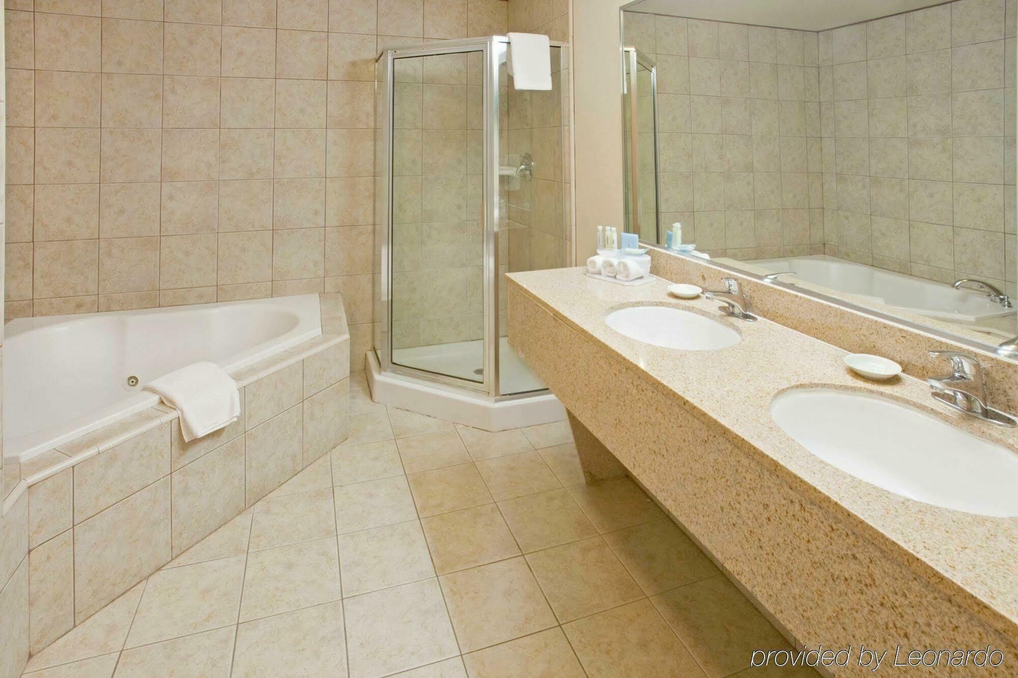 Holiday Inn Express & Suites - Pharr By Ihg Esterno foto