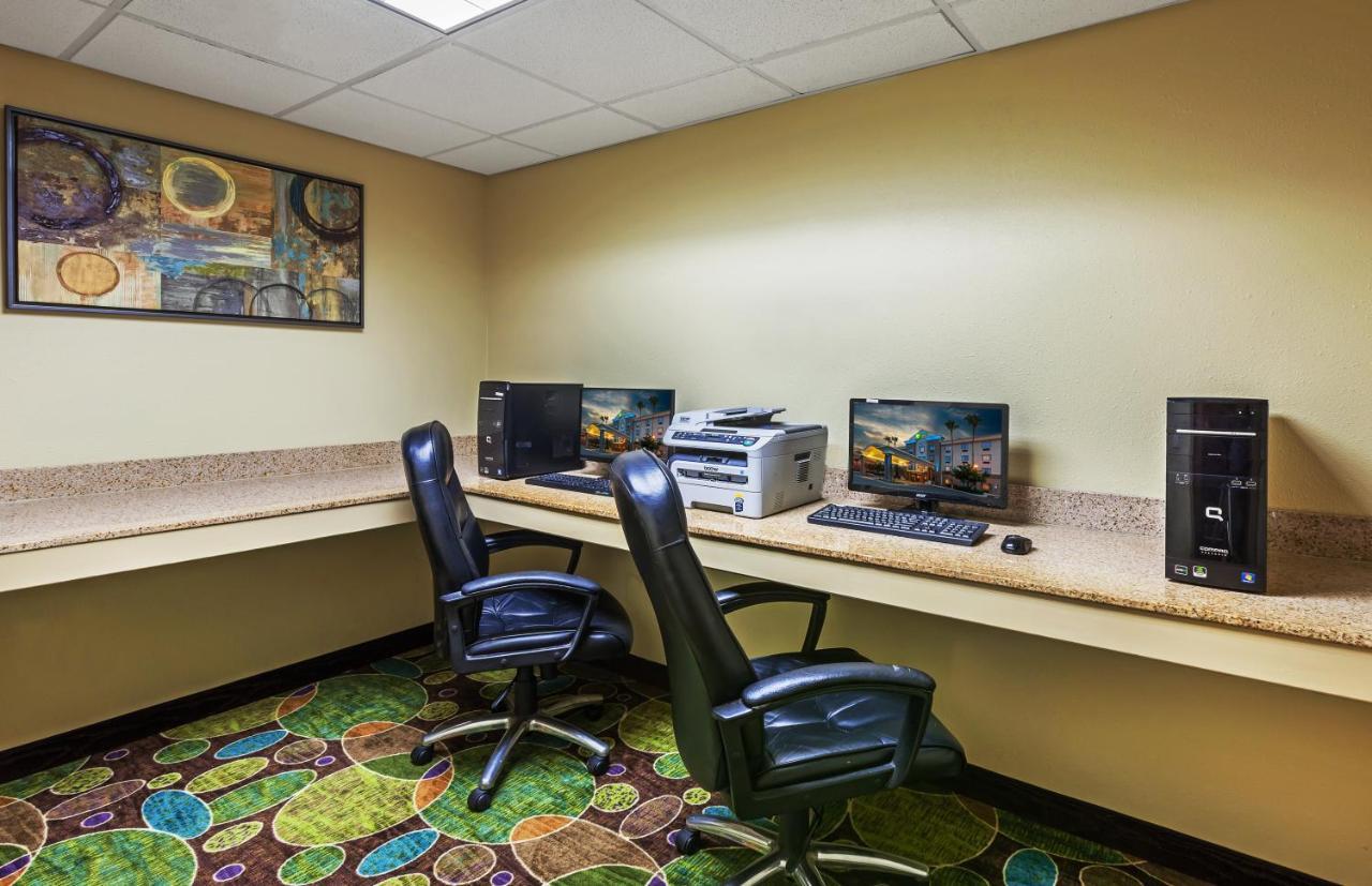 Holiday Inn Express & Suites - Pharr By Ihg Esterno foto